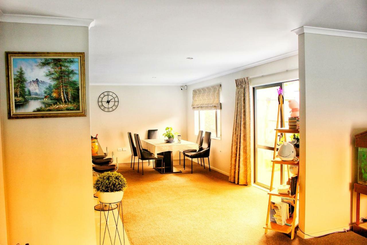 オークランドNorthwest Cozy Houseアパートメント エクステリア 写真