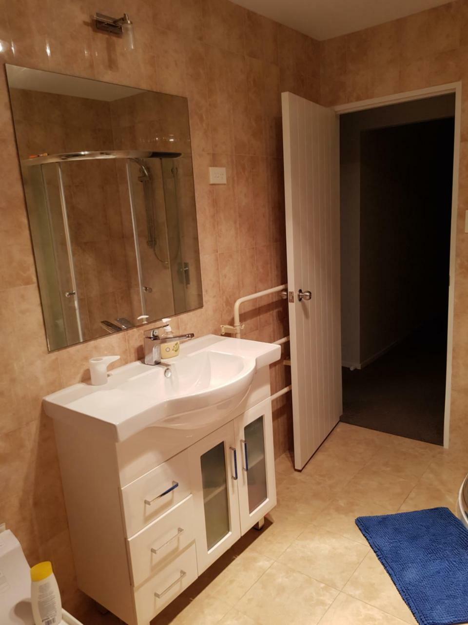 オークランドNorthwest Cozy Houseアパートメント エクステリア 写真